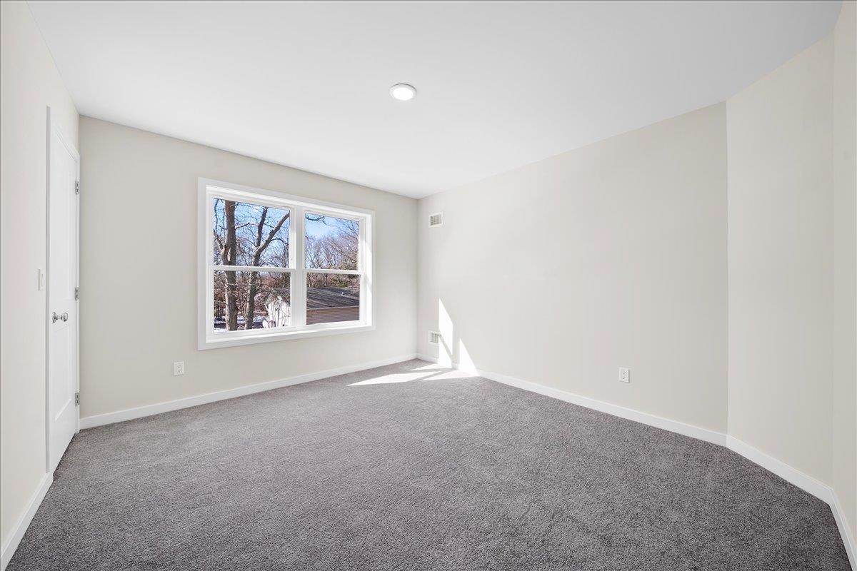 1 Fourth Avenue Avenue Property Photo 33