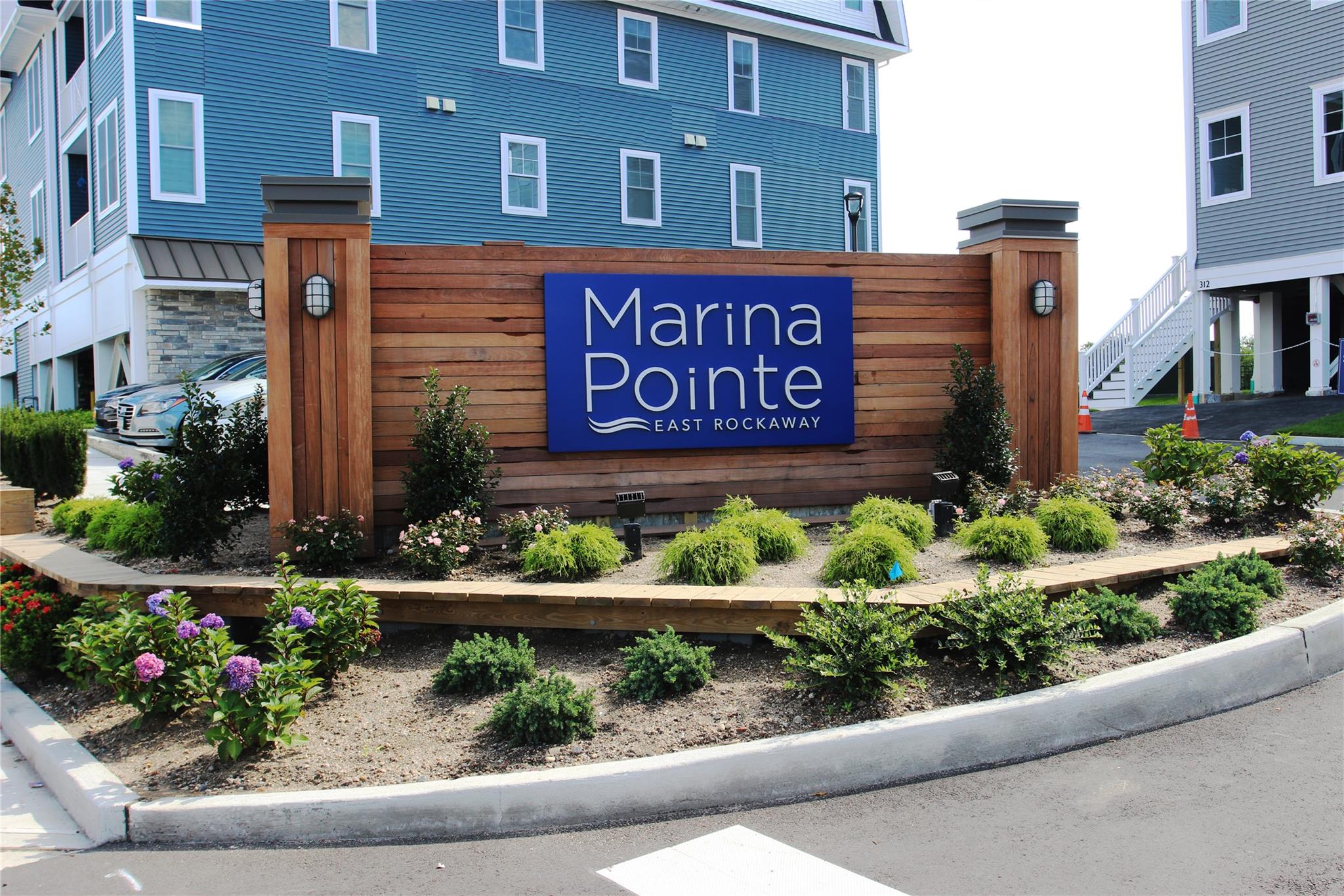 213 Marina Pointe Drive 213 Property Photo