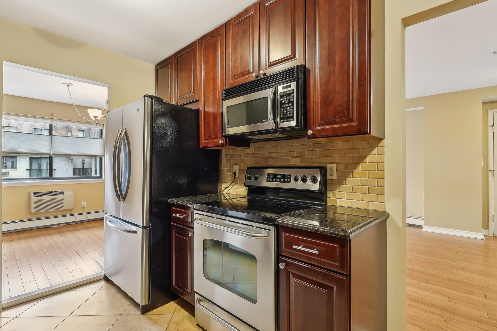 24 Carhart Avenue 305 Property Photo 2