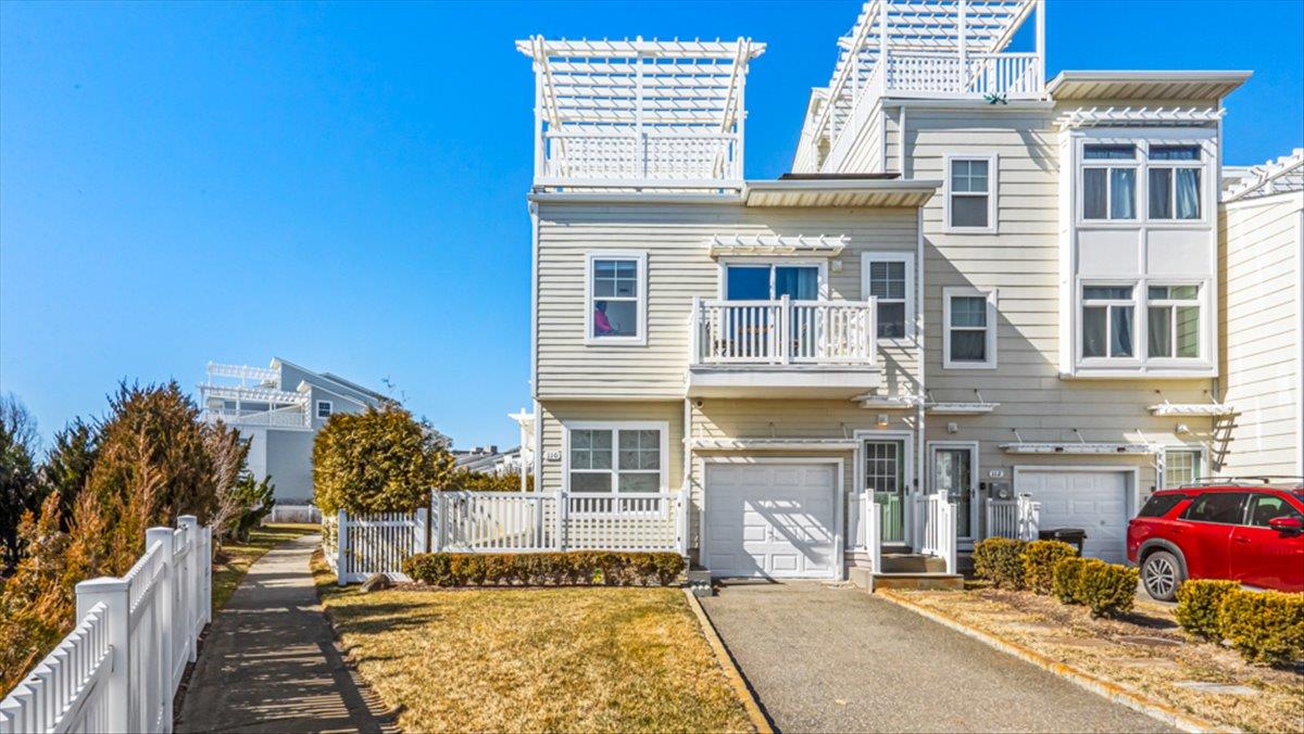 110 Beach Way Property Photo