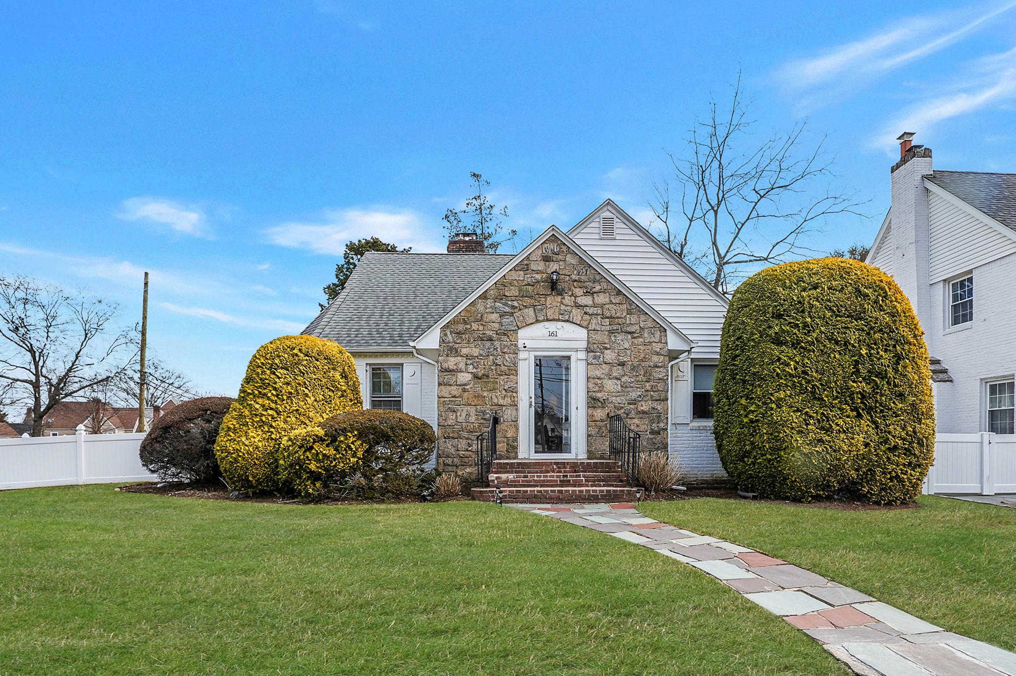 161 Ingraham Boulevard Property Photo