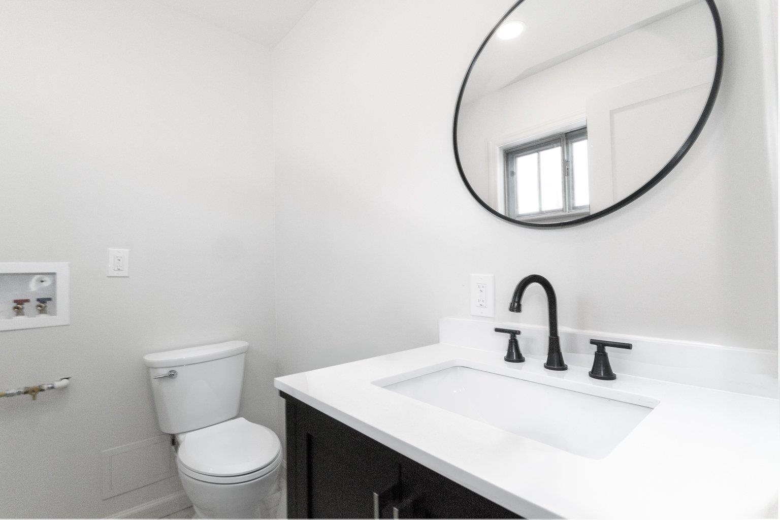 508 Albany Avenue Property Photo 6