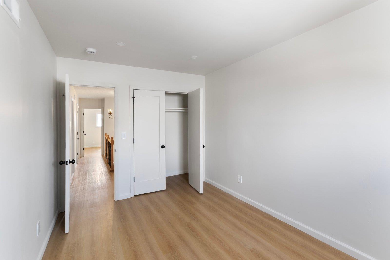 508 Albany Avenue Property Photo 11