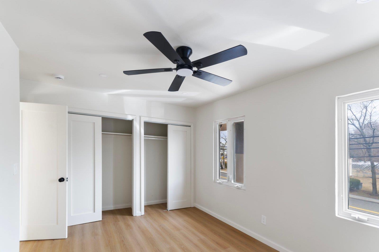 508 Albany Avenue Property Photo 12