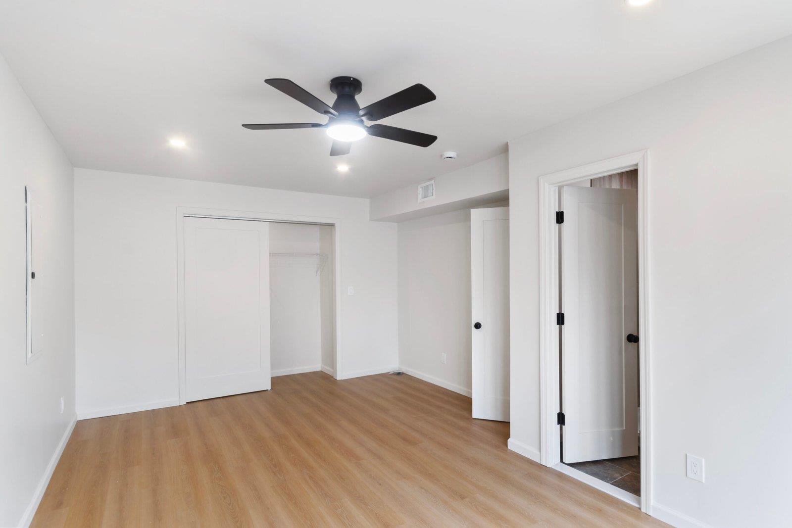 508 Albany Avenue Property Photo 15