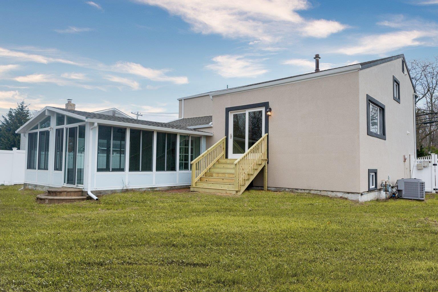 508 Albany Avenue Property Photo 18