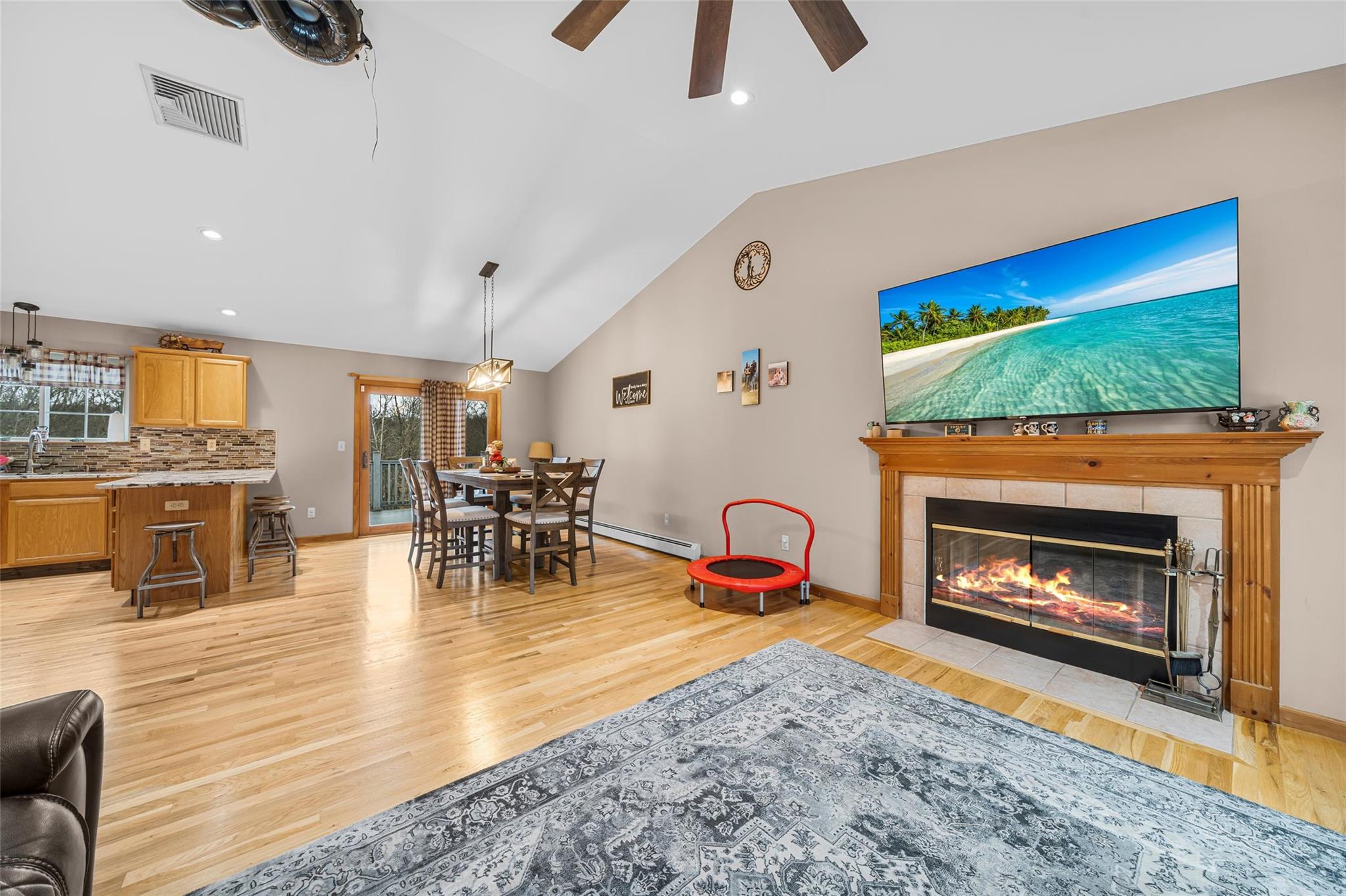 606 Twin Arch Road Property Photo
