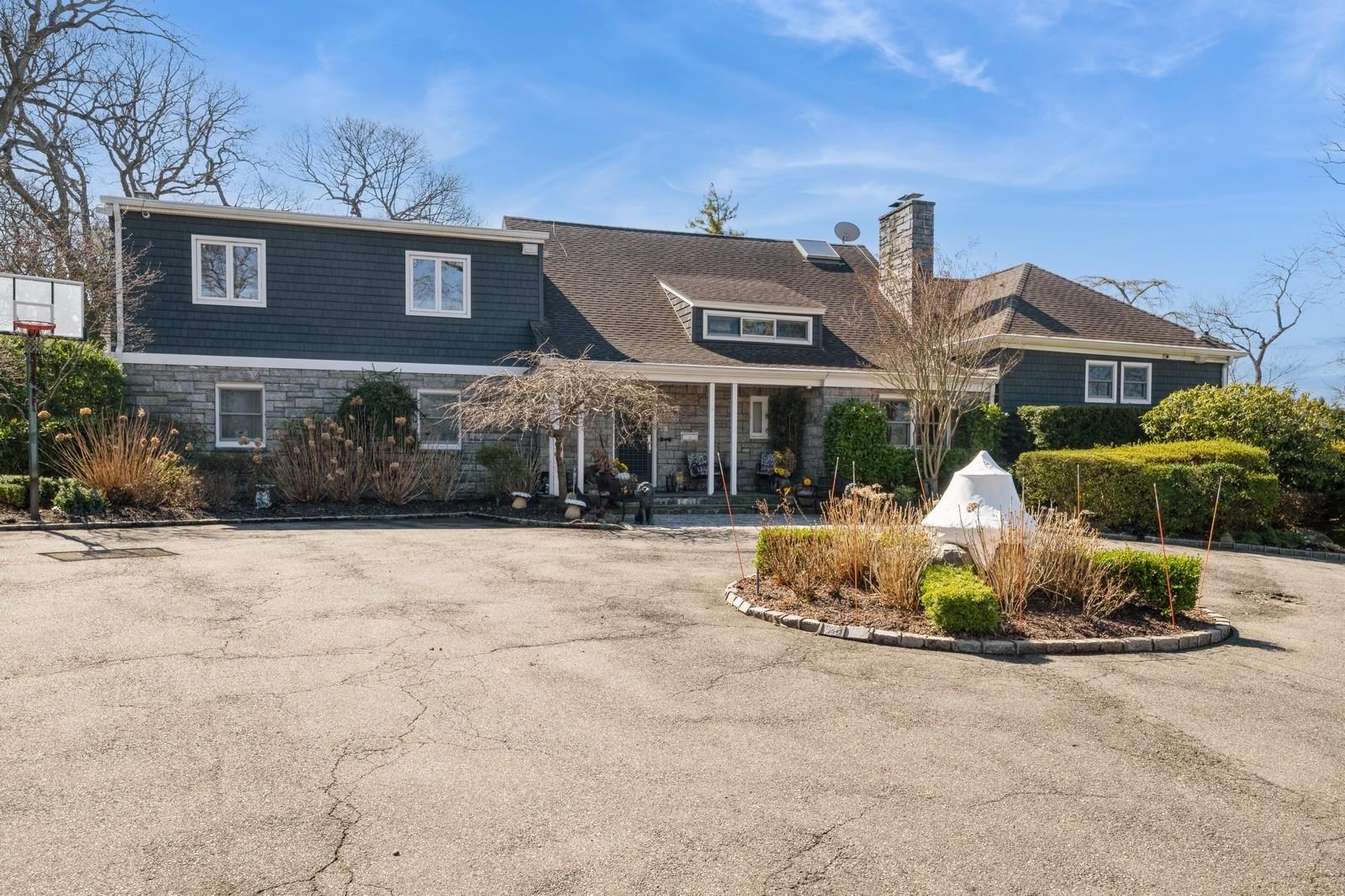 123 Barrett Road Property Photo