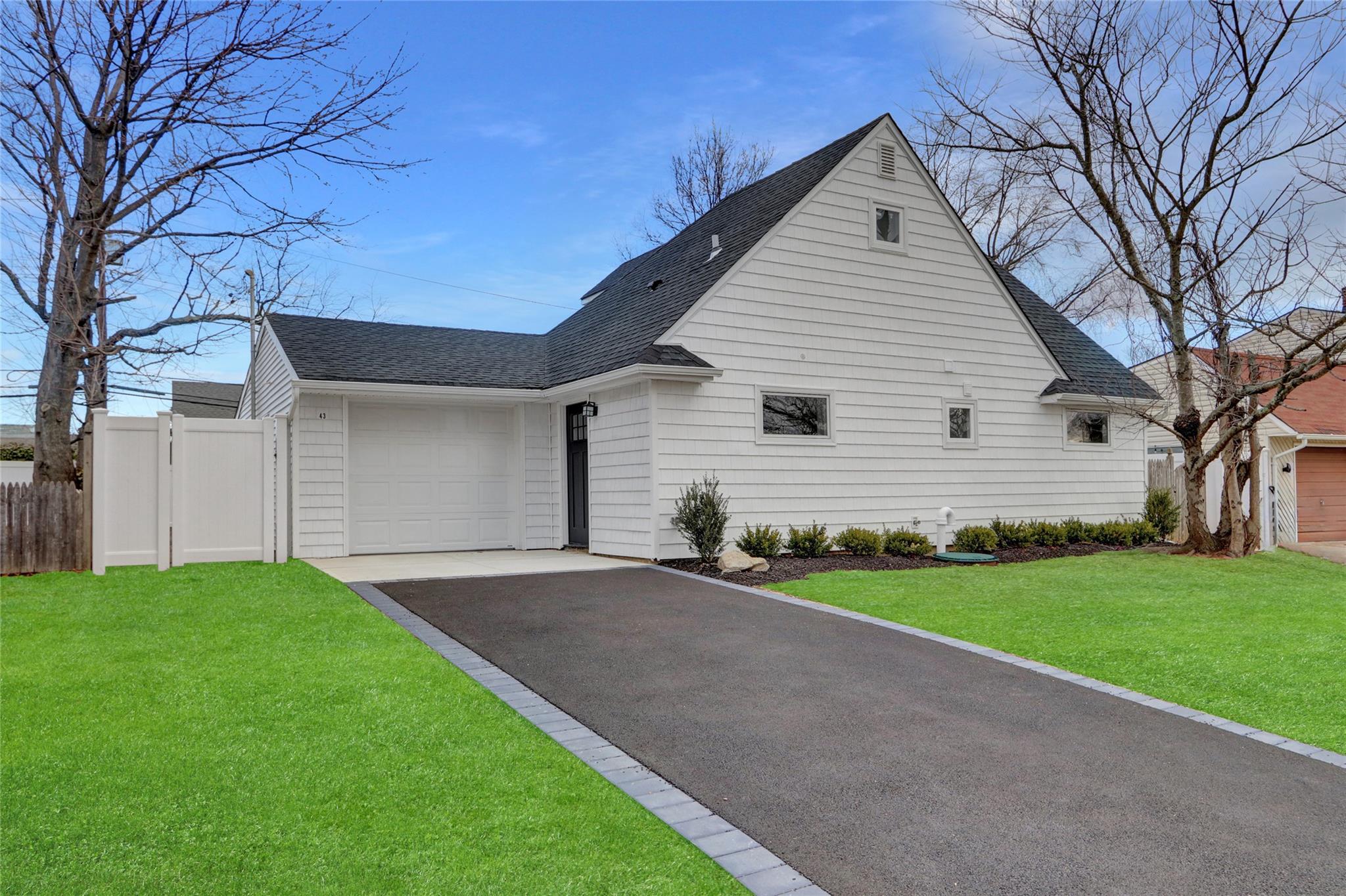 43 Deep Lane Property Photo 2