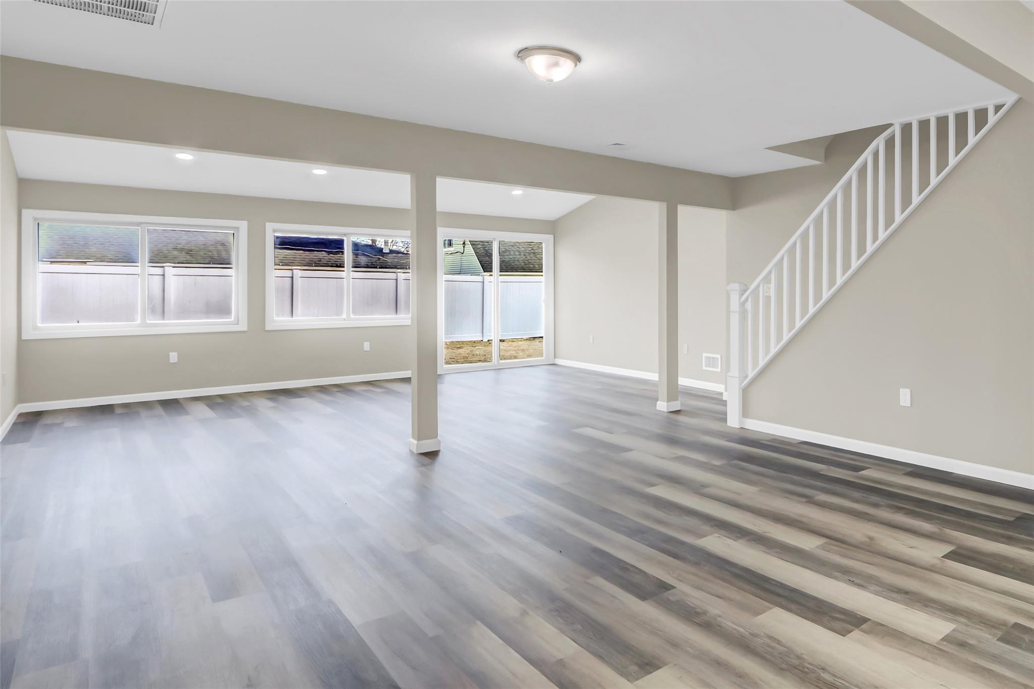 43 Deep Lane Property Photo 3