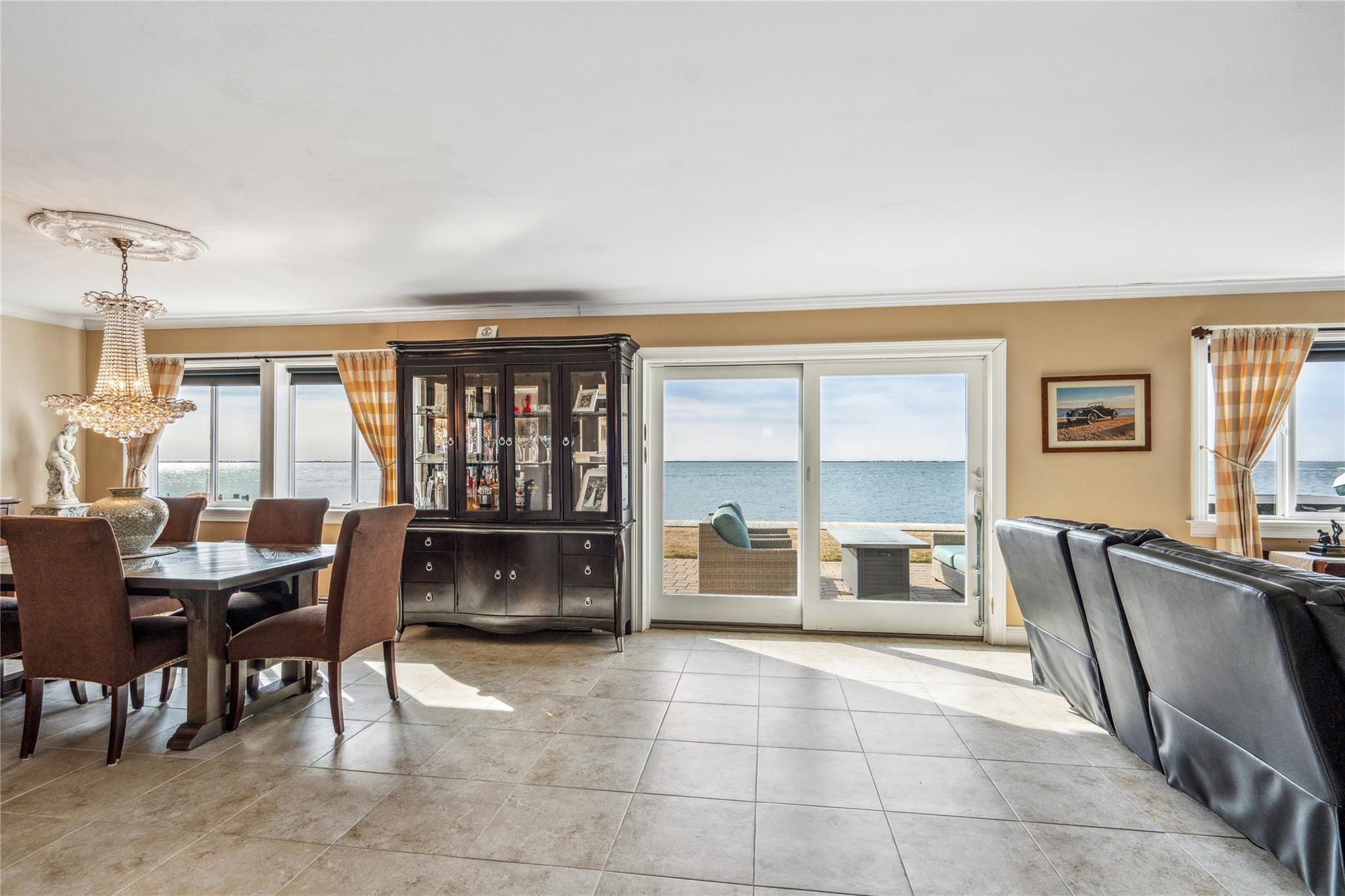 77 Shore Drive Property Photo 11