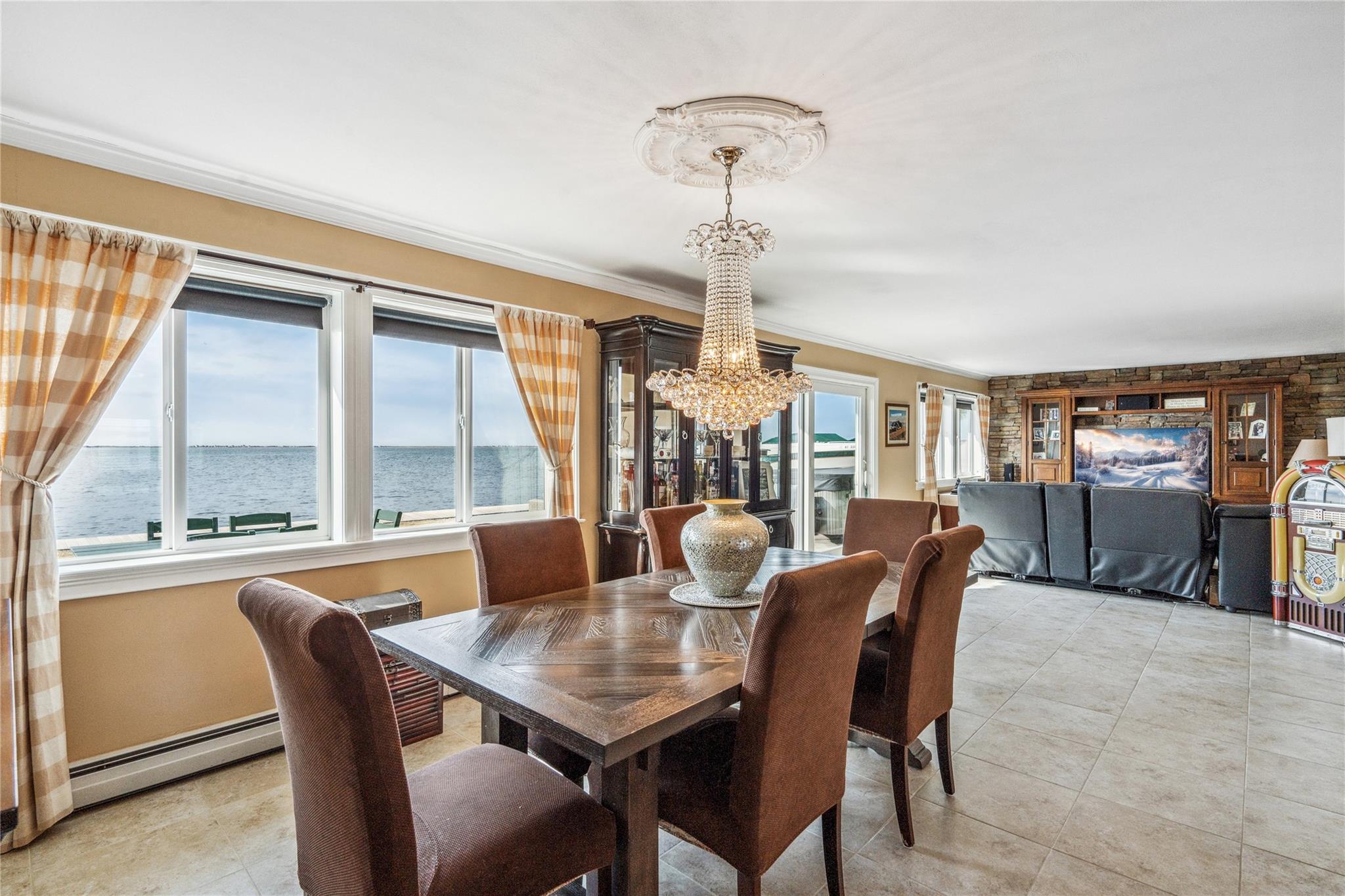 77 Shore Drive Property Photo 16