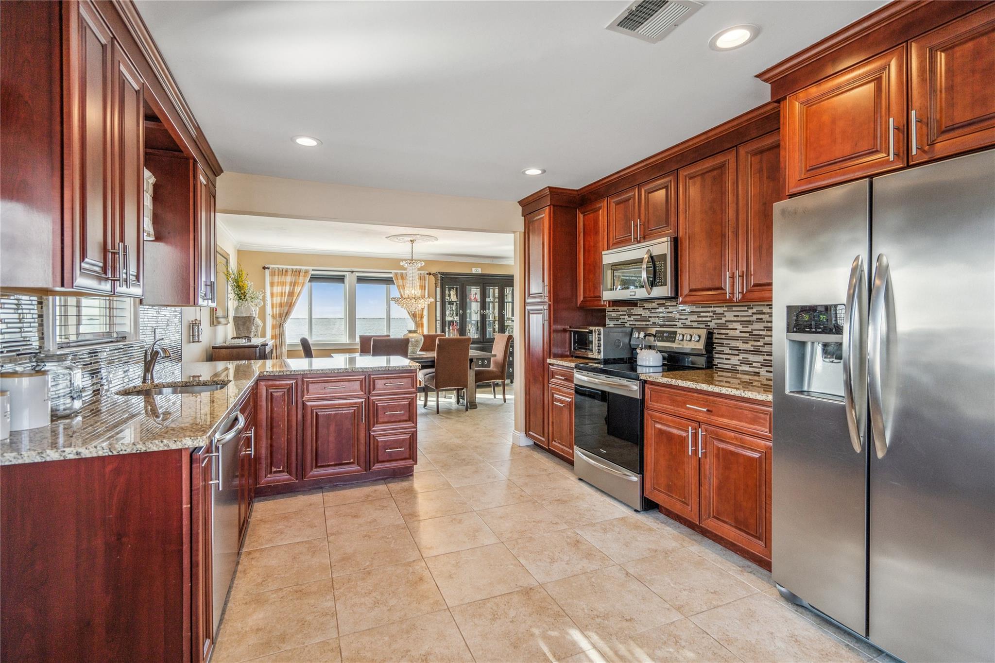 77 Shore Drive Property Photo 20