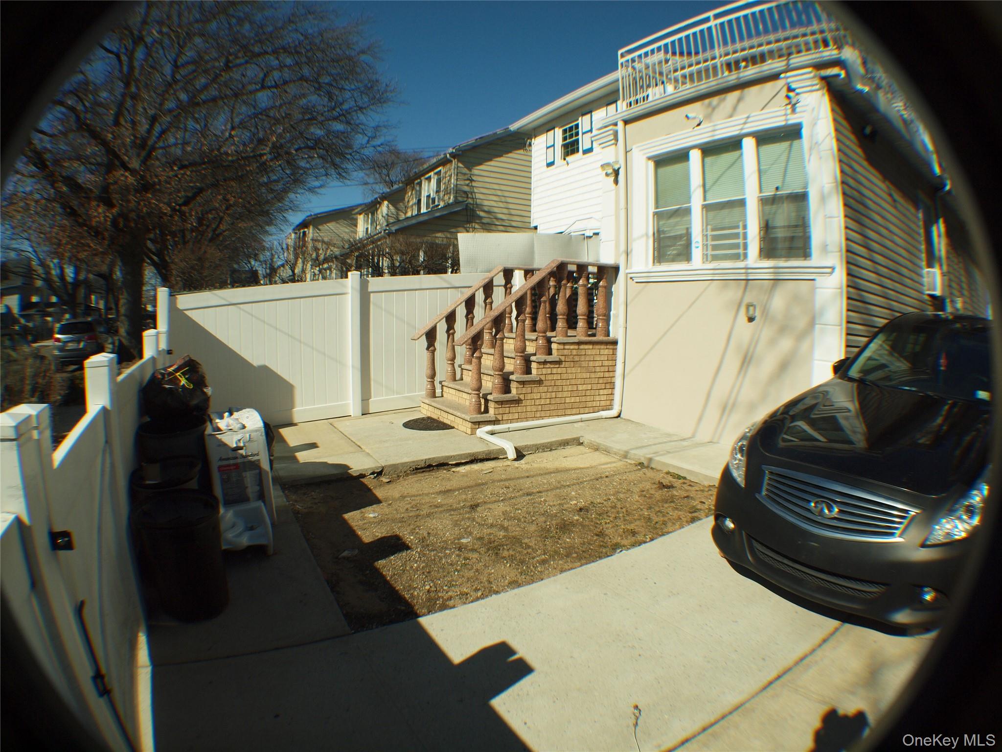 11137 156th Street Property Photo 4