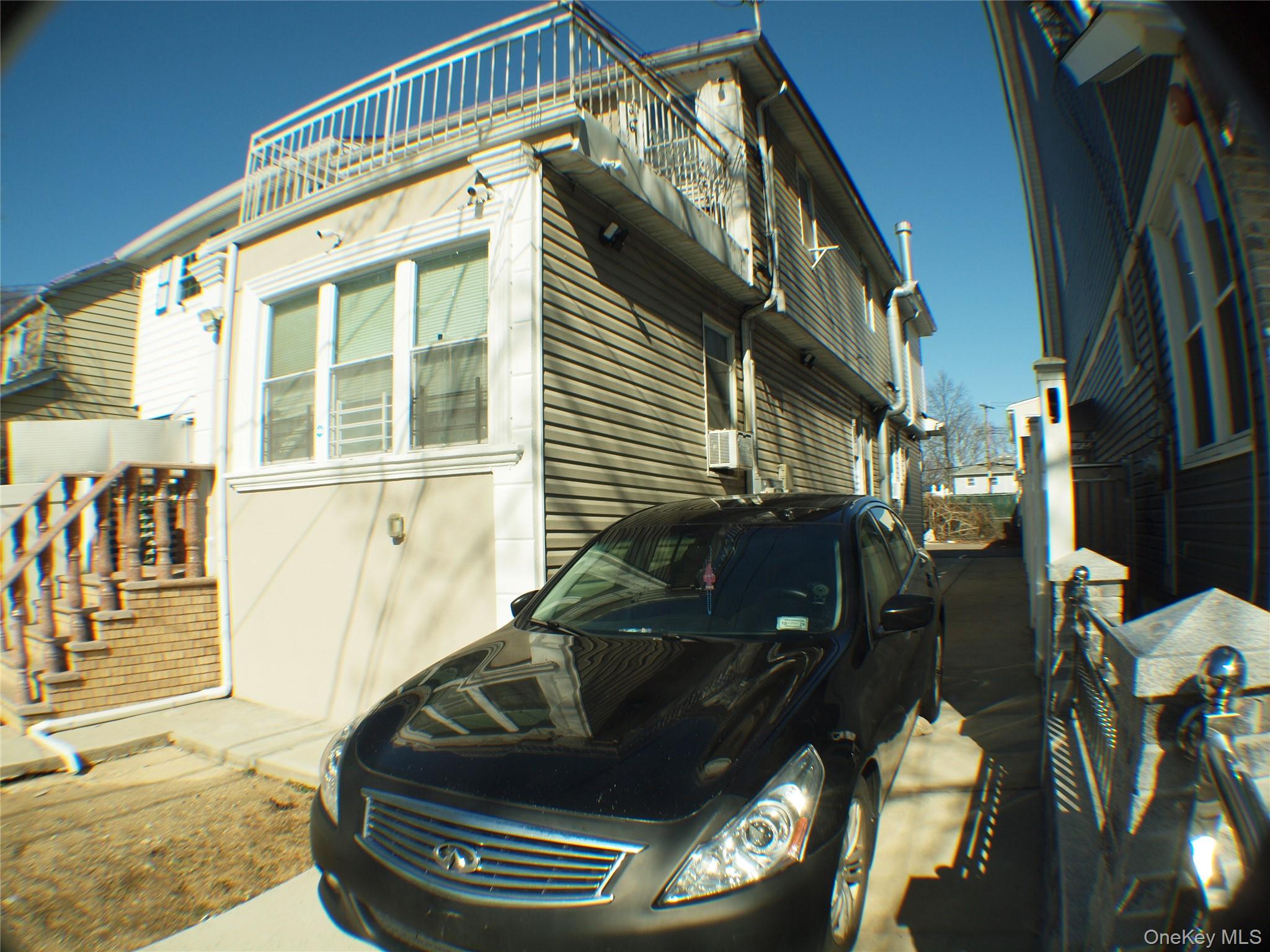 11137 156th Street Property Photo 5