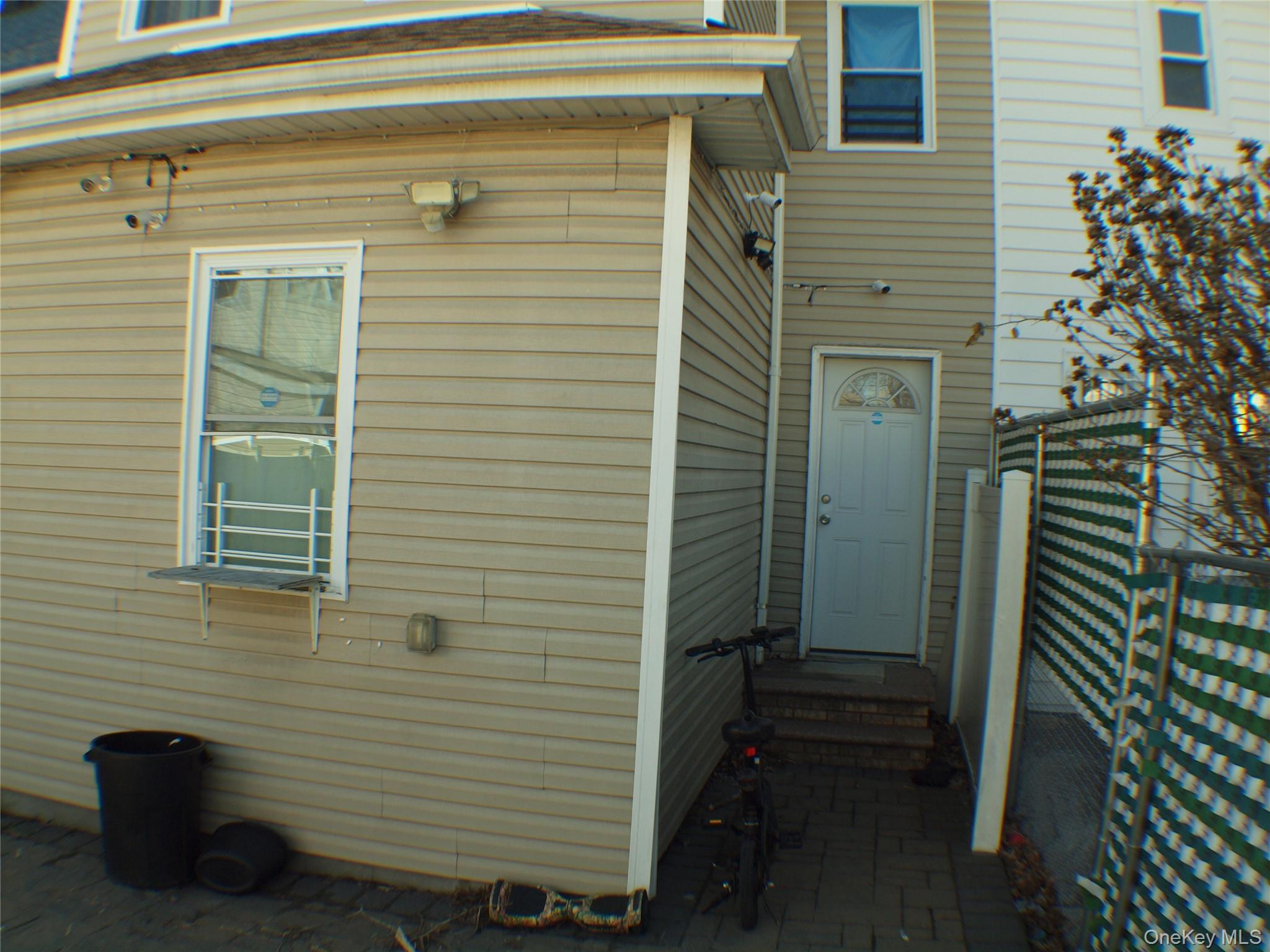 11137 156th Street Property Photo 6