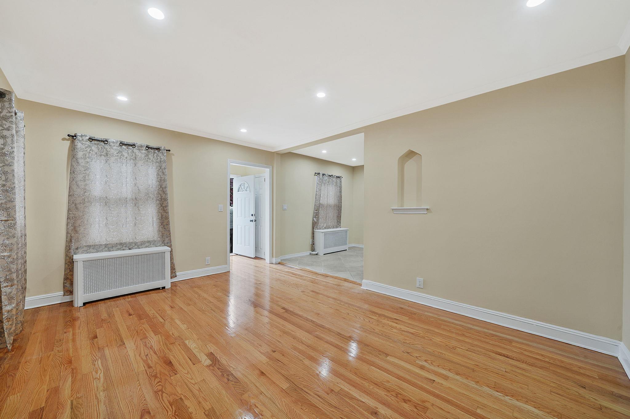 121-16 198th Street Property Photo 11