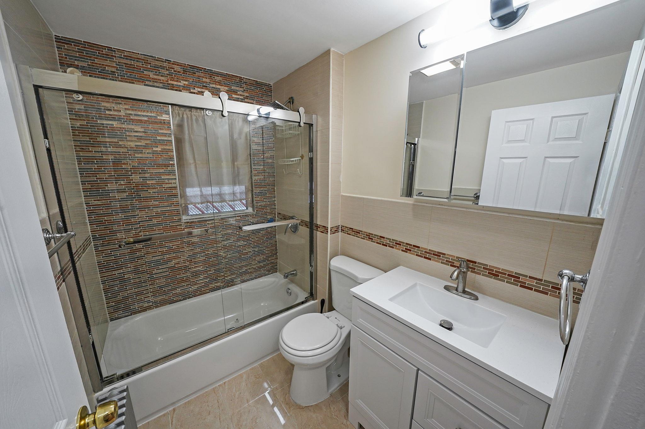 121-16 198th Street Property Photo 20