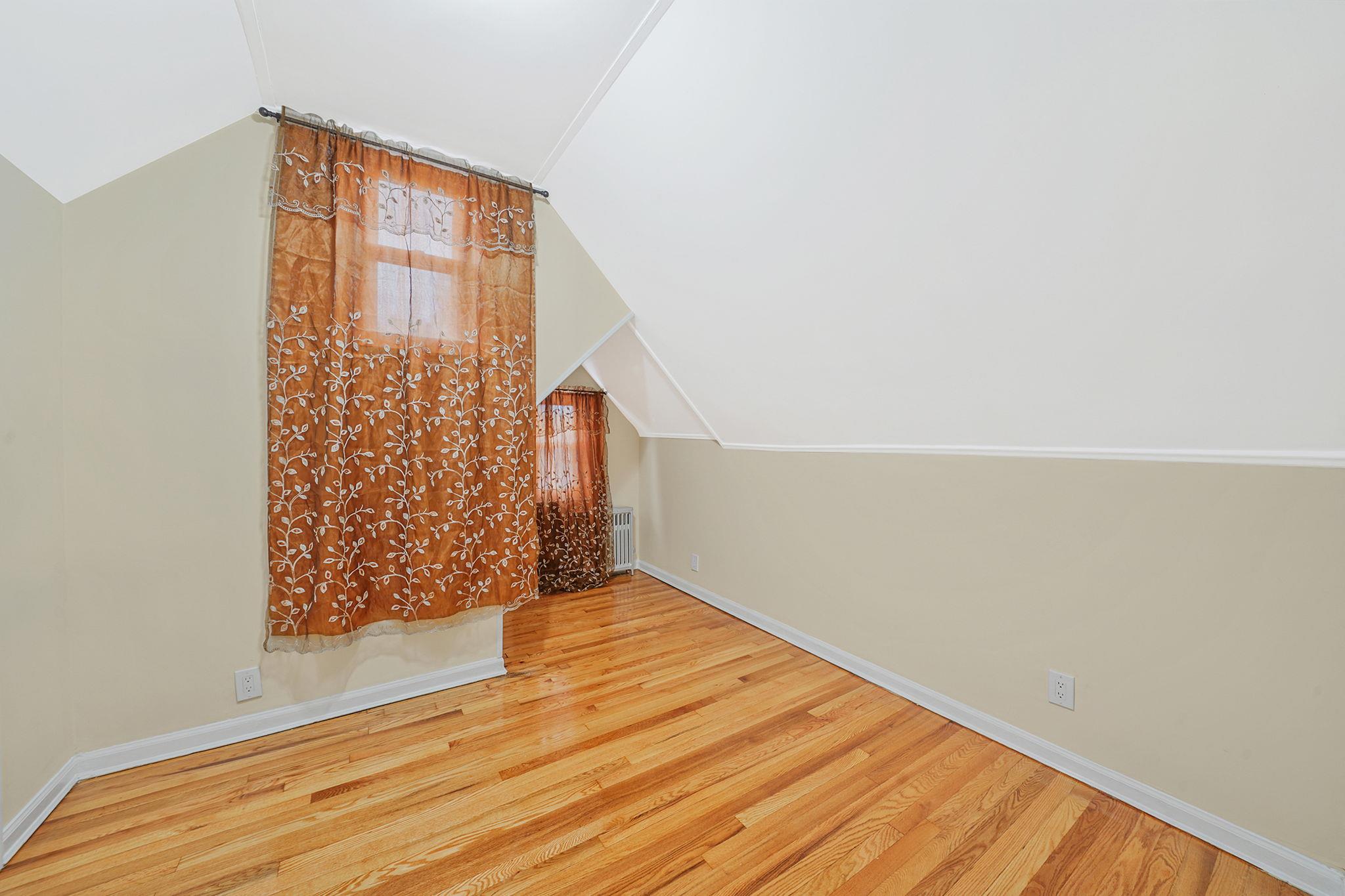 121-16 198th Street Property Photo 27