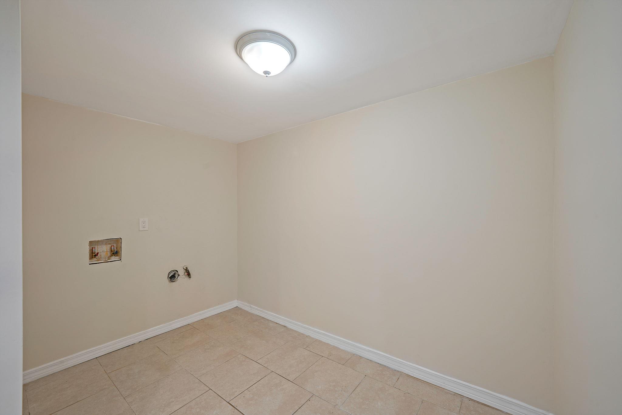 121-16 198th Street Property Photo 33