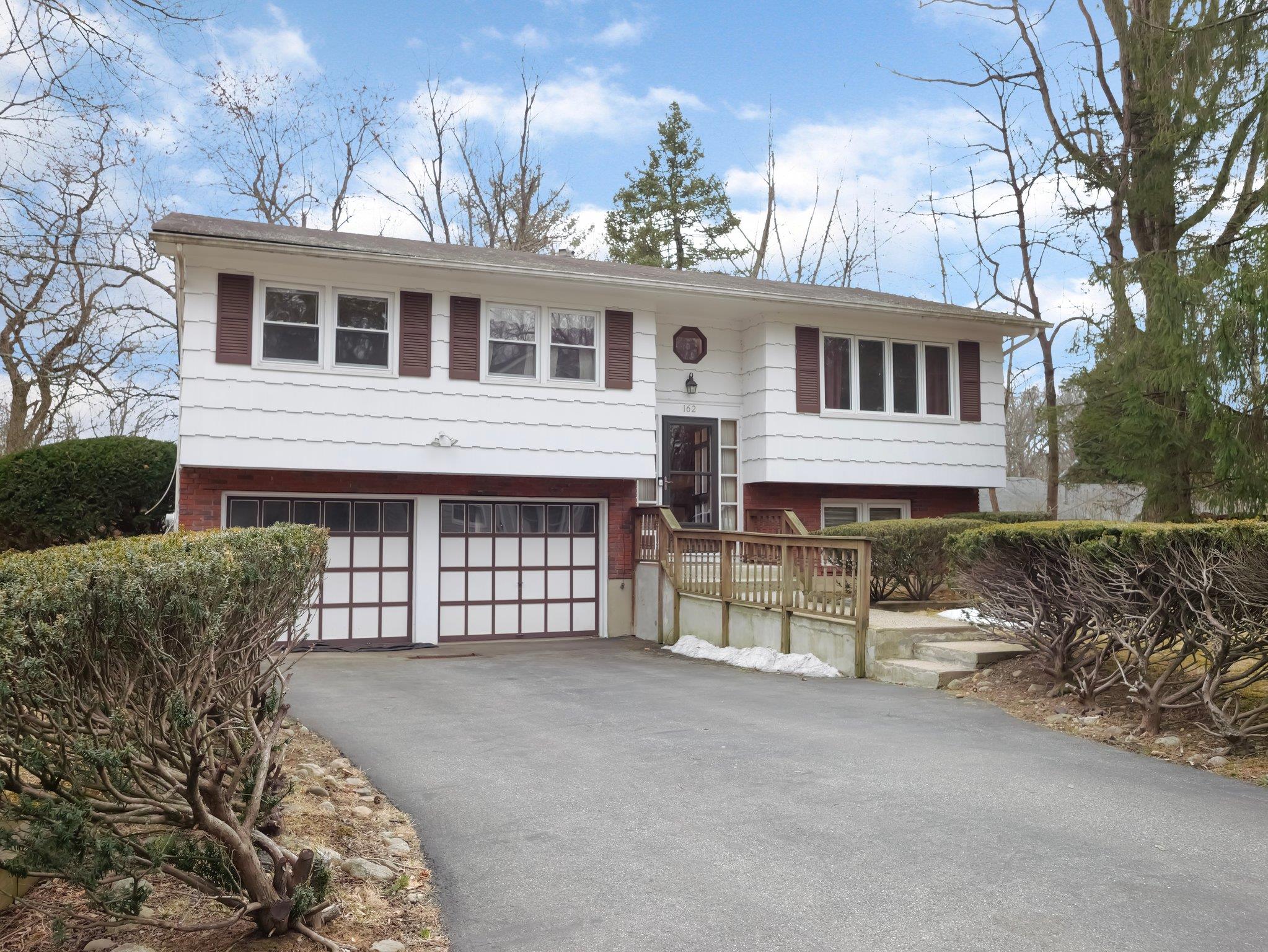 162 Woodland Avenue Property Photo