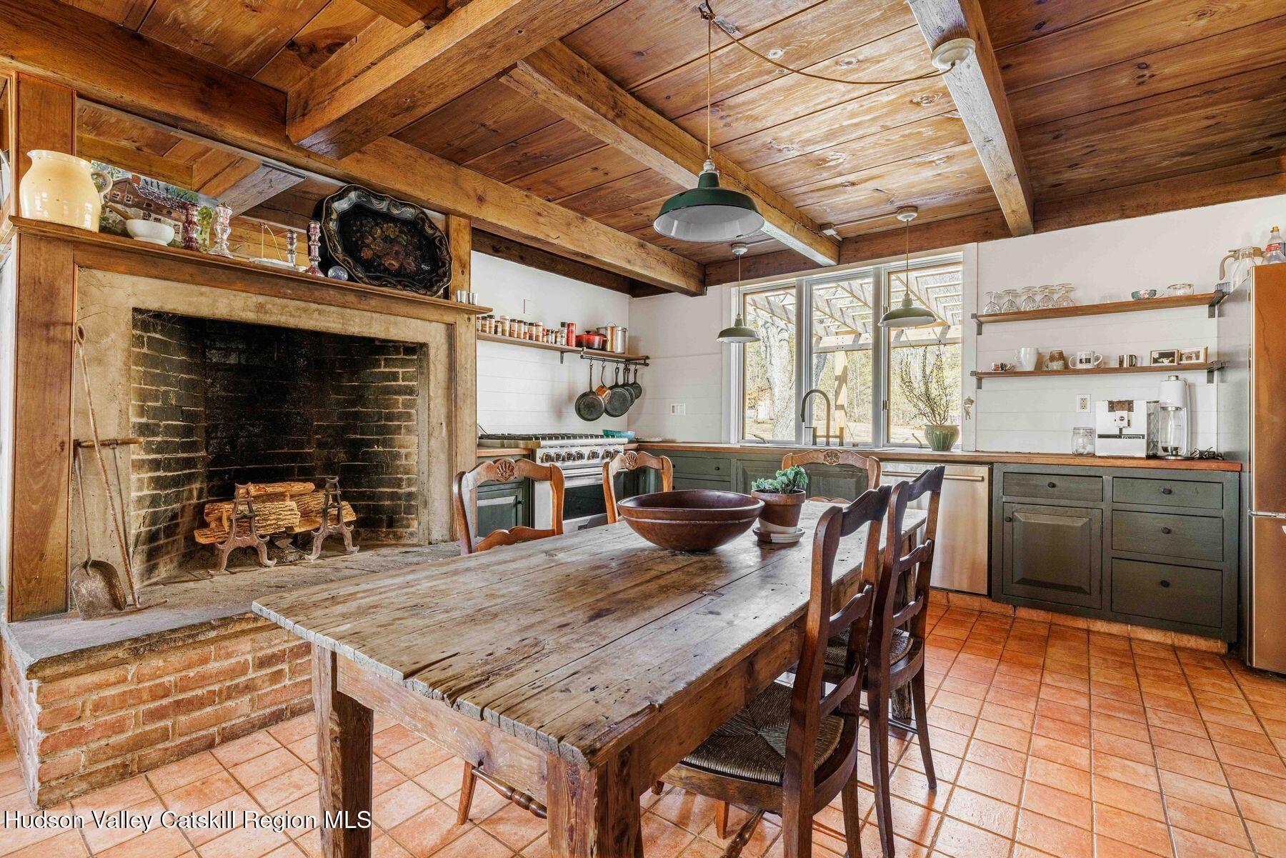 582 Old Kings Highway Property Photo 13