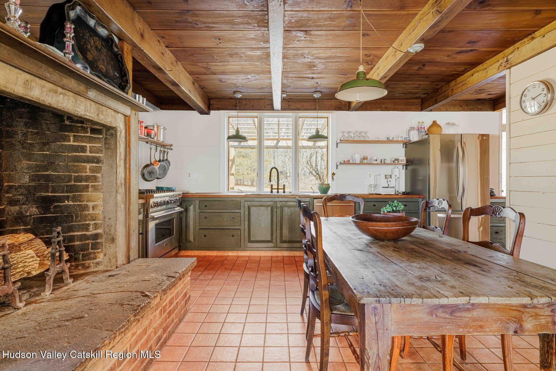 582 Old Kings Highway Property Photo 14