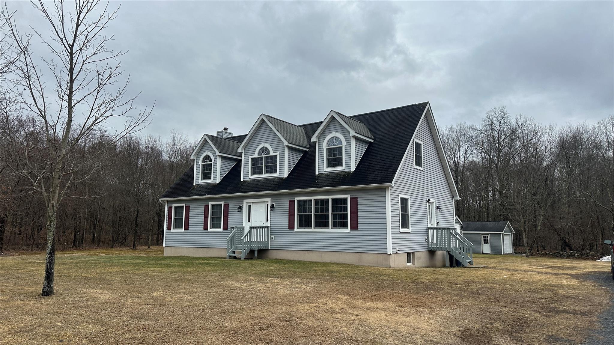 473 N Riverside Road Property Photo