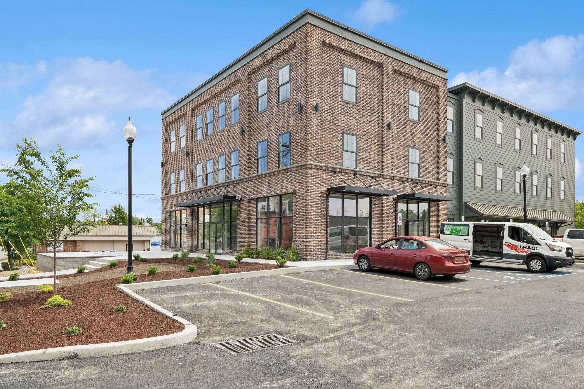 153 Greenwich Avenue 306 Property Photo 2