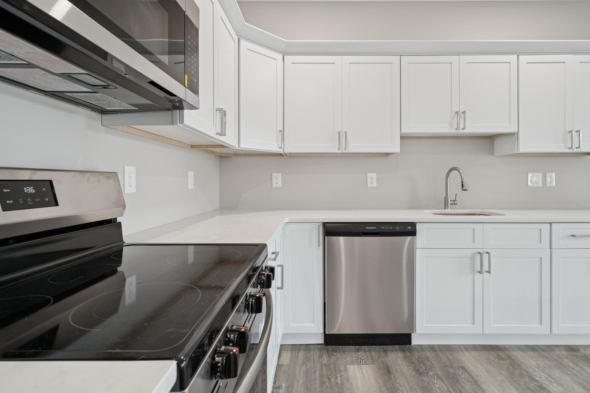 153 Greenwich Avenue 306 Property Photo 10