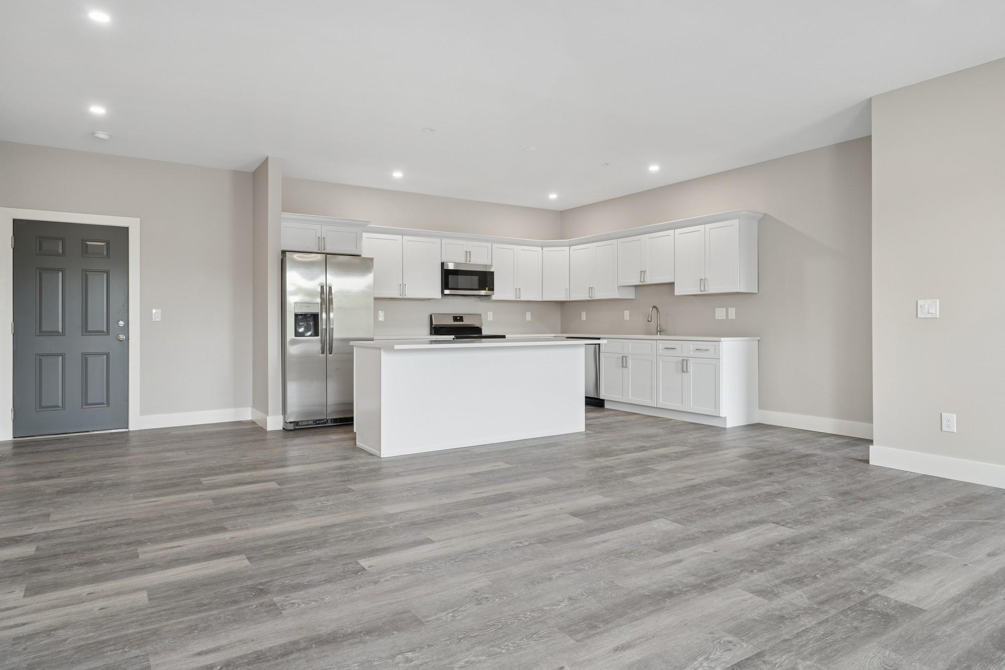 153 Greenwich Avenue 306 Property Photo 16