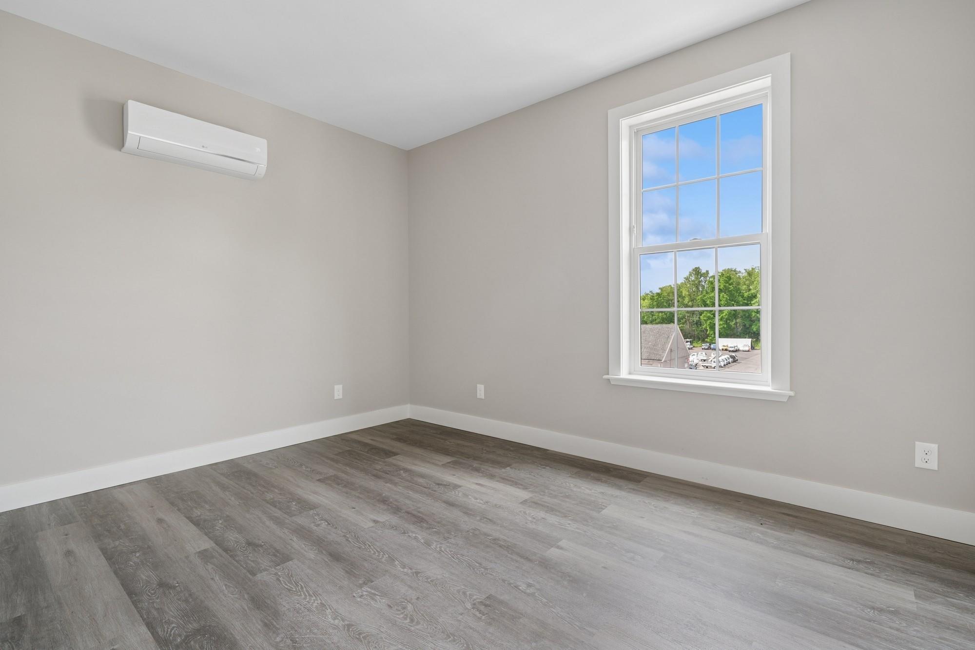 153 Greenwich Avenue 306 Property Photo 18