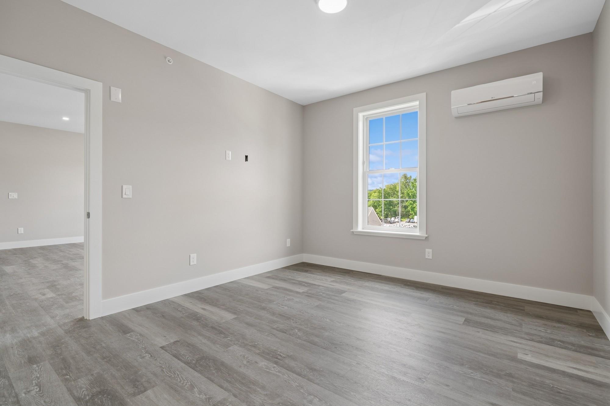 153 Greenwich Avenue 306 Property Photo 28