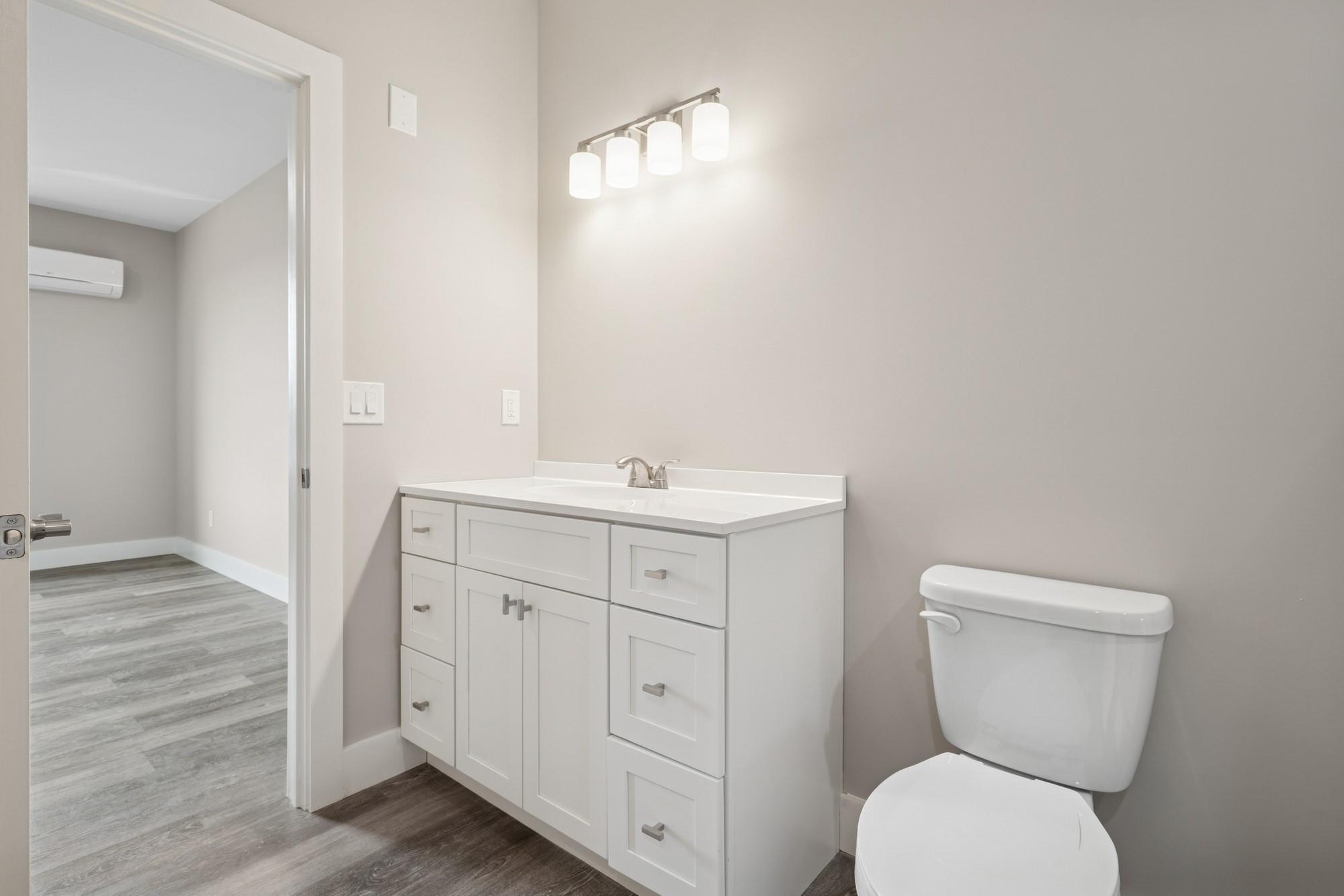 153 Greenwich Avenue 306 Property Photo 30