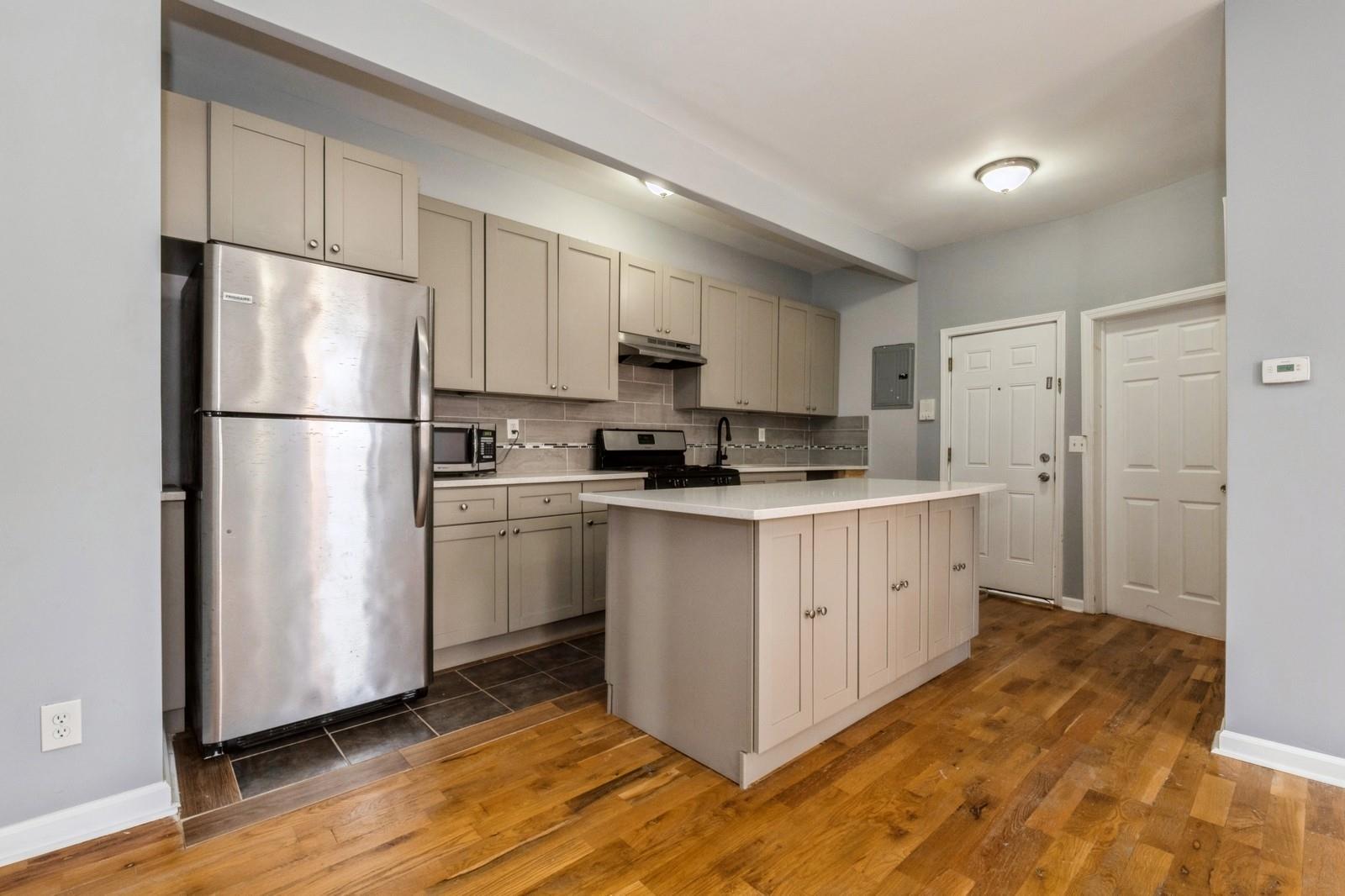 Middle School For Art And Philos Real Estate Listings Main Image