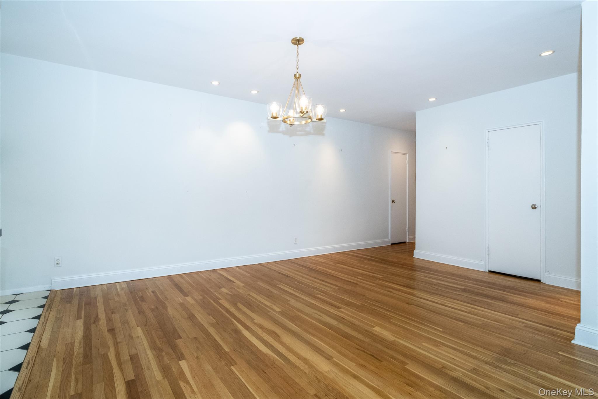 1255 North Avenue C-2t Property Photo 5