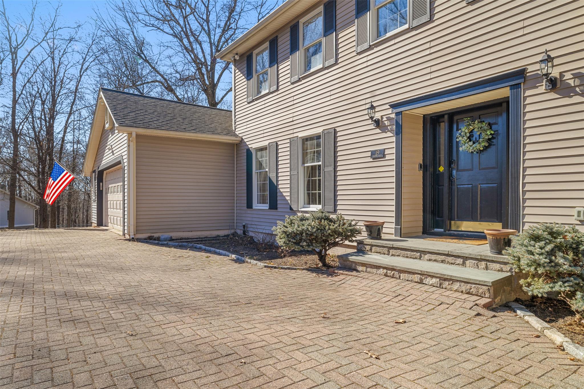 19 Wagner Drive Property Photo 4