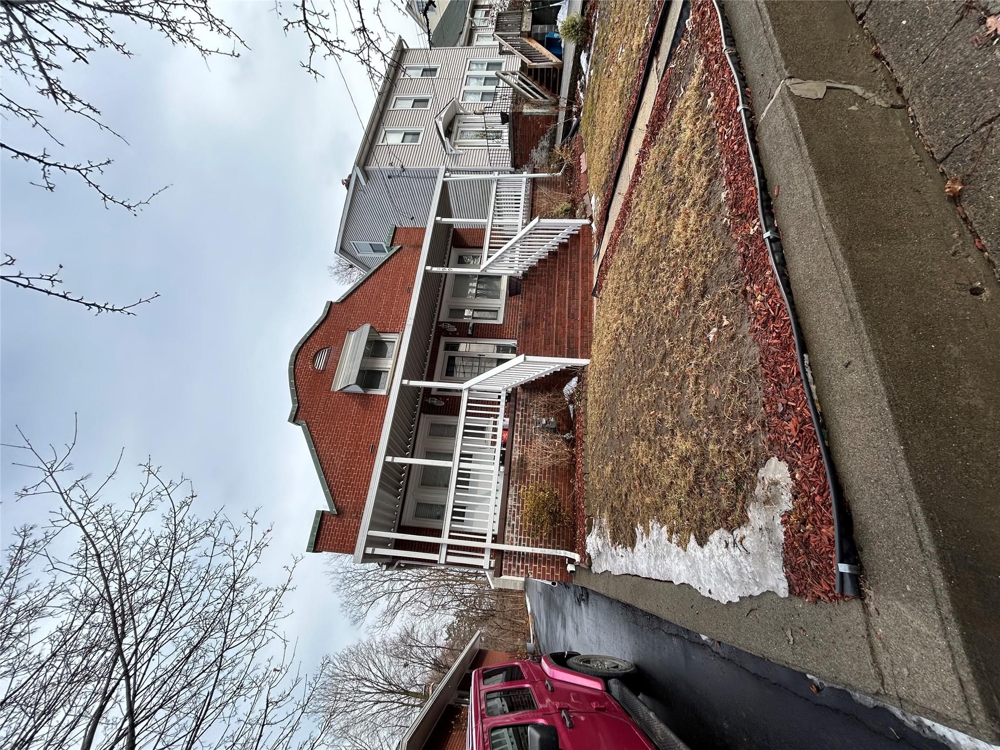 199 Washington Street Property Photo 1