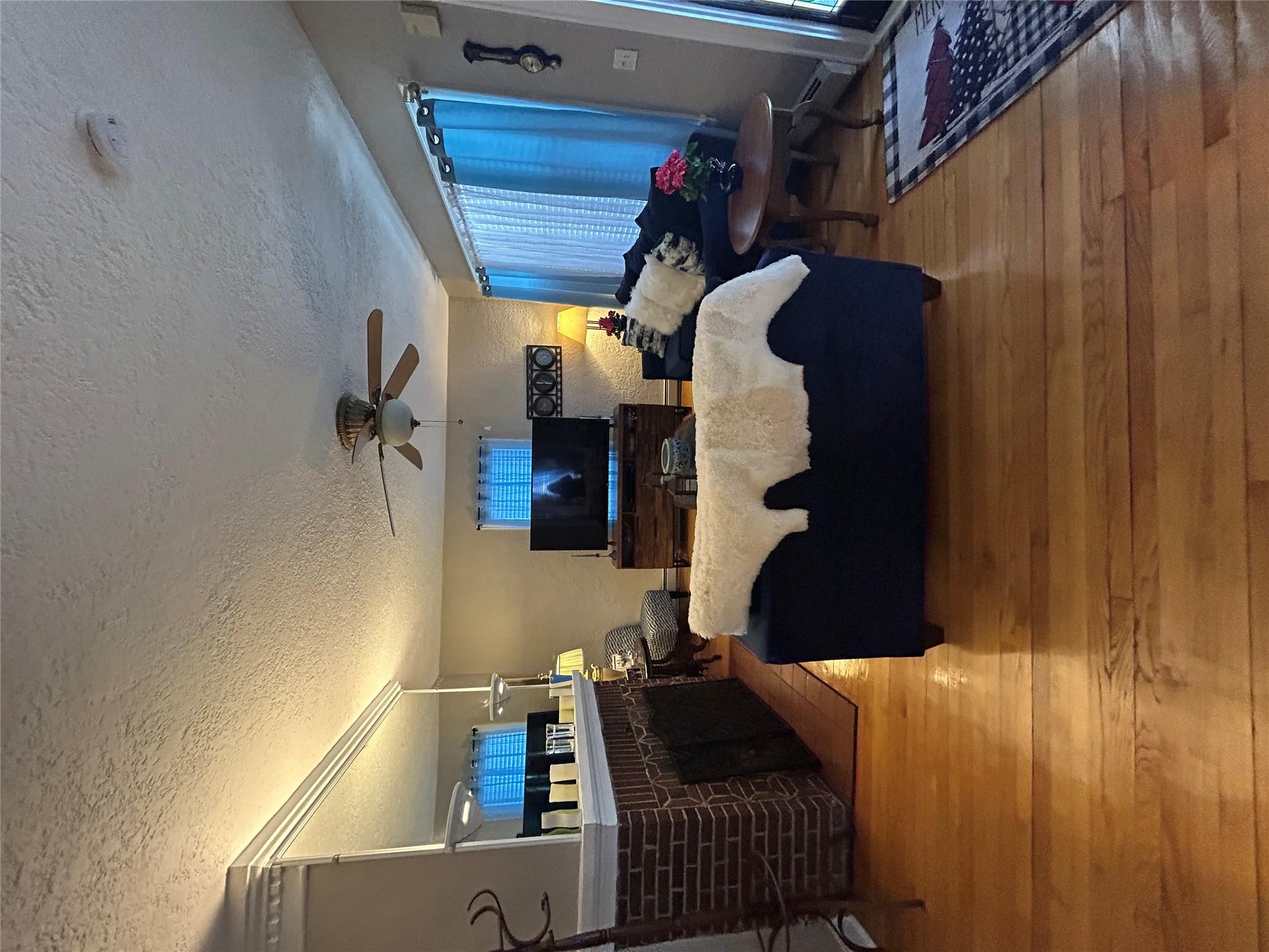 199 Washington Street Property Photo 7