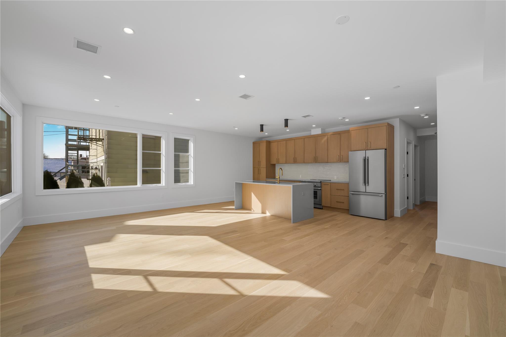 156 Palisade Street B Property Photo 2