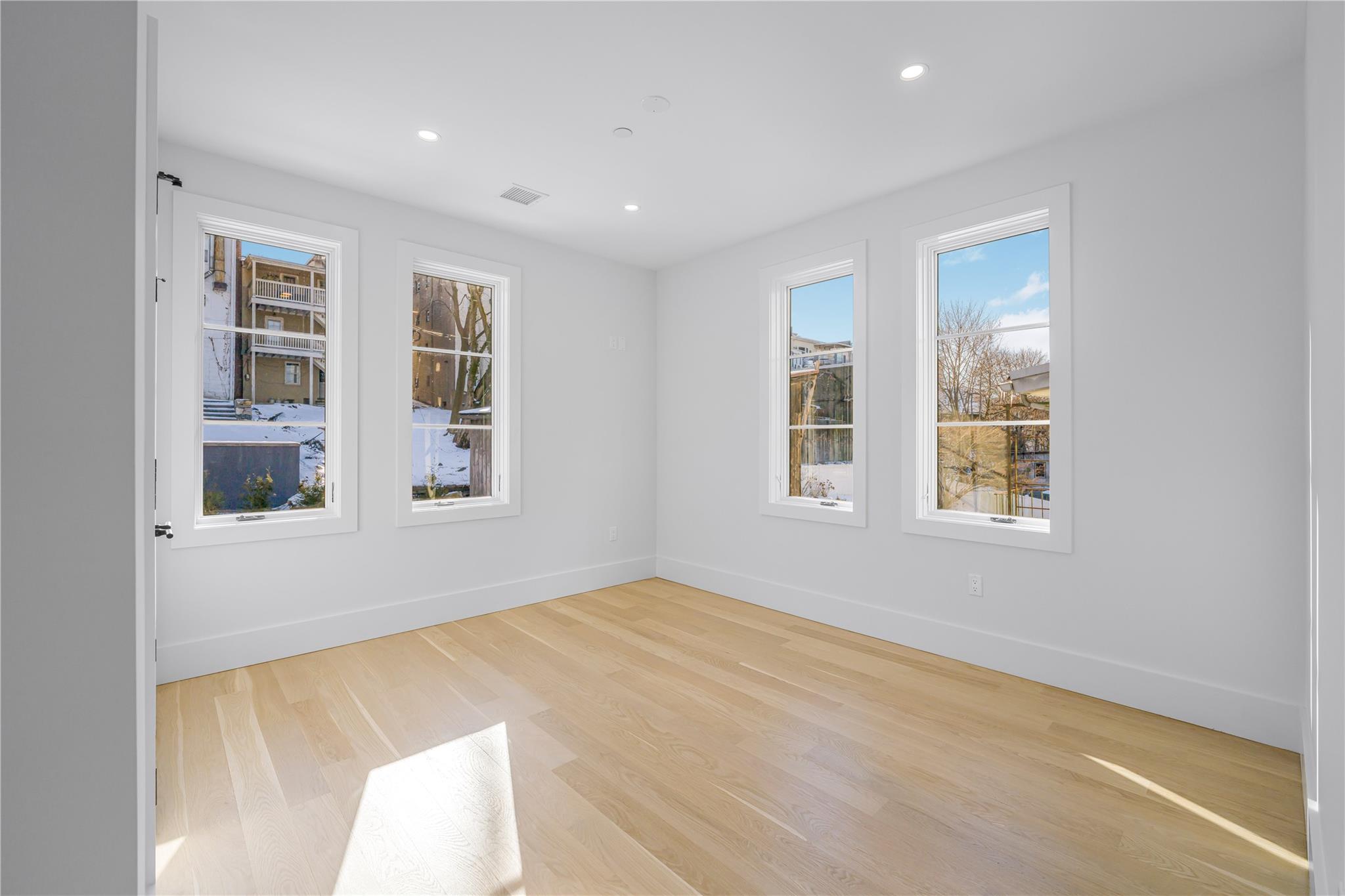 156 Palisade Street D Property Photo 16