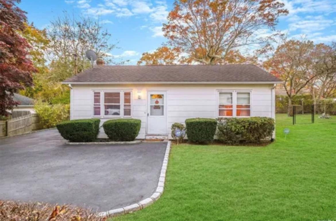 26 Beacon Drive Property Photo