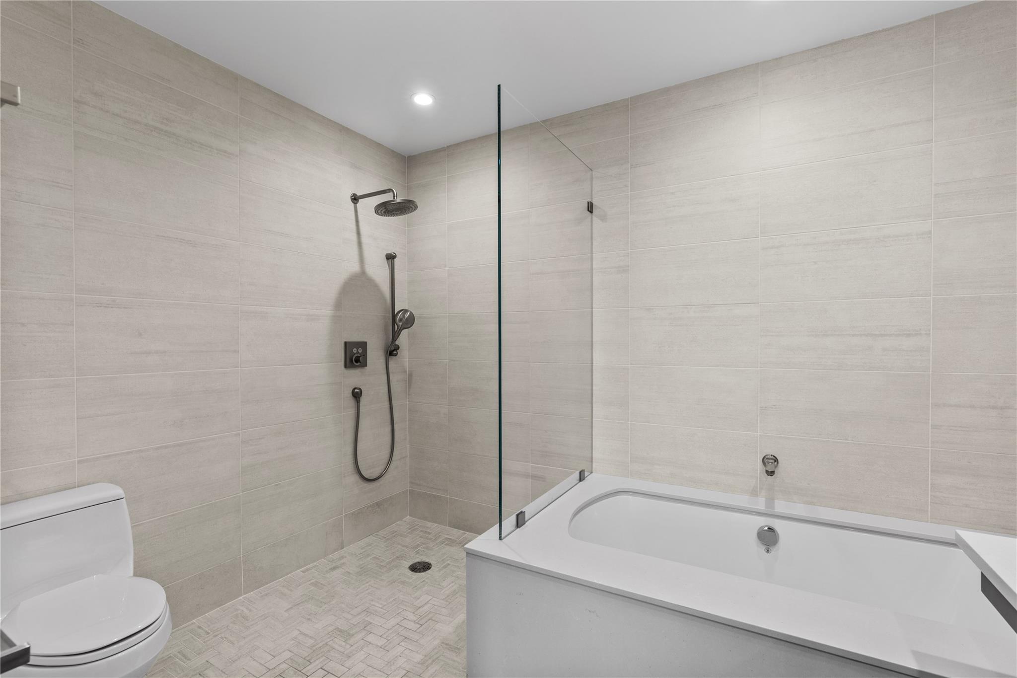 175 Huguenot Street 1807 Property Photo 10