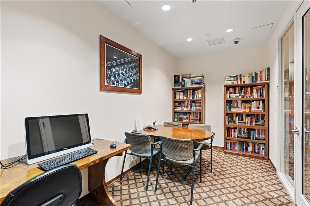175 Huguenot Street 1807 Property Photo 29