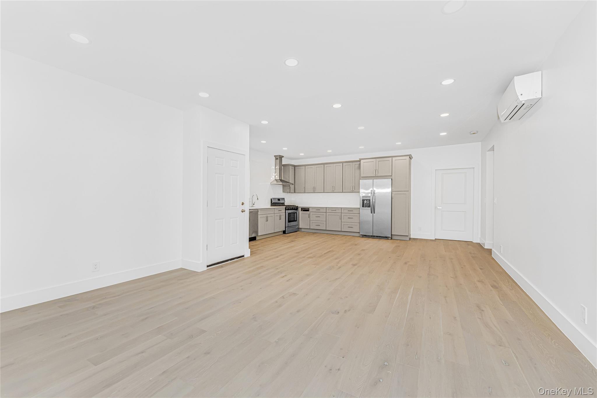 6140 Delafield Avenue Property Photo 16