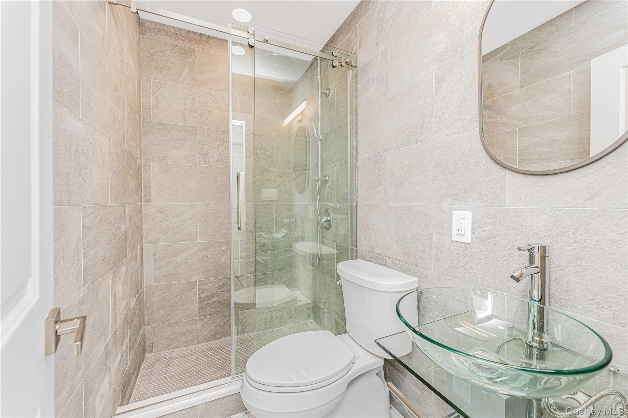 6140 Delafield Avenue Property Photo 28