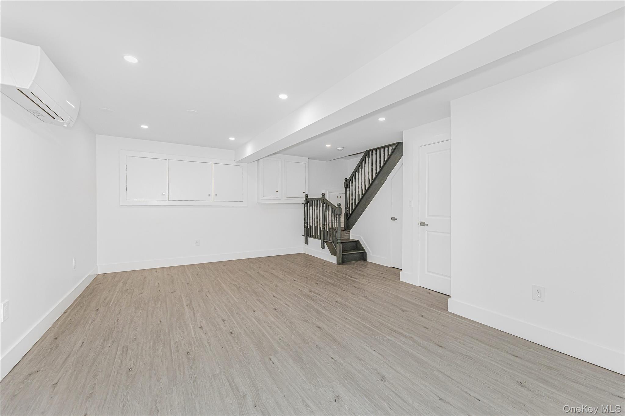 6140 Delafield Avenue Property Photo 37