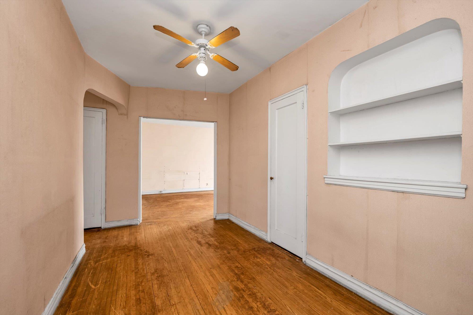 6141 Saunders Street B39 Property Photo 4
