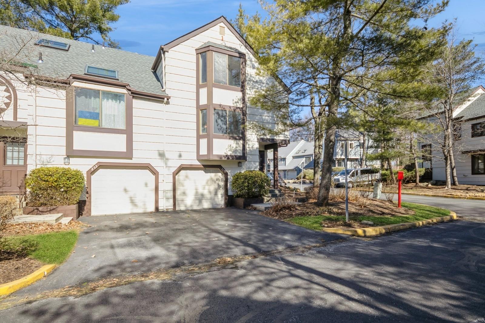 255 Treetop Circle Property Photo