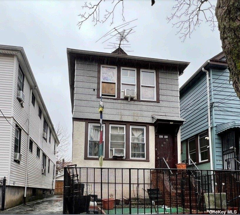 41-55 73 Street Property Photo